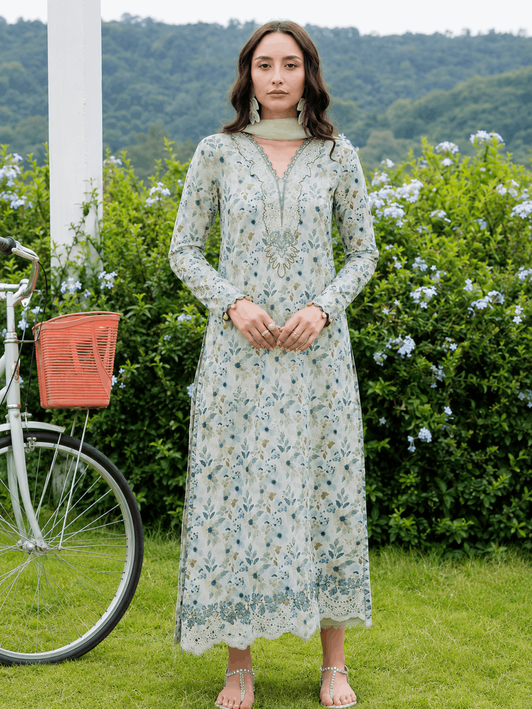 IZEL Embroidered Printed Lawn 3-Piece Suit