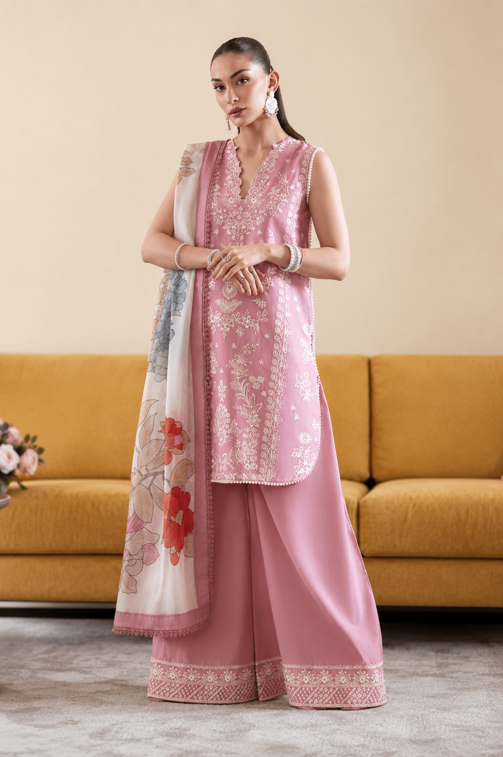 MAHNUR – Embroidered Lawn 3-Piece Suit with Digital Print Voil Dobby Dupatta (Lilac Pink)